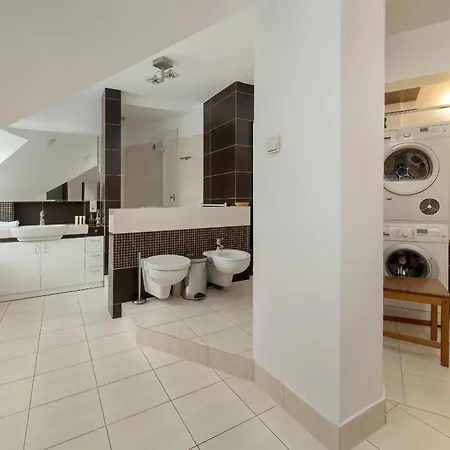 Jasny Dwupoziomowy We Wroclawiu By Renters * Wroclaw