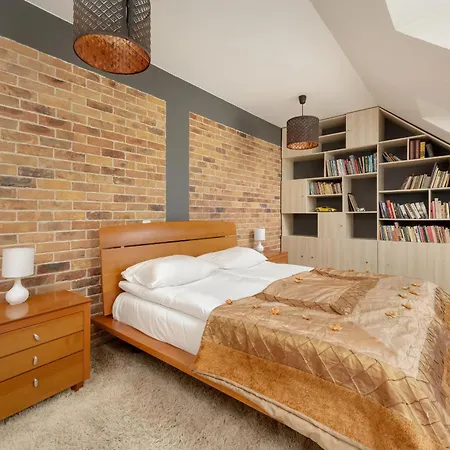 Daire Jasny Dwupoziomowy We Wroclawiu By Renters Wroclaw