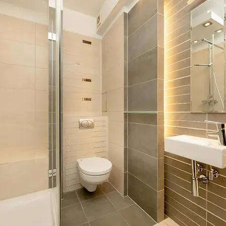 Jasny Dwupoziomowy We Wroclawiu By Renters Апартаменты Вроцлав