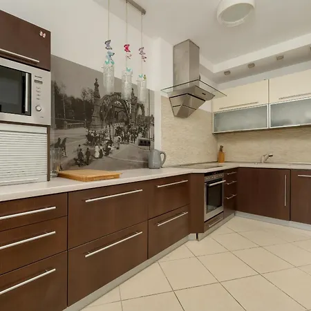 Apartment Jasny Dwupoziomowy We Wroclawiu By Renters *