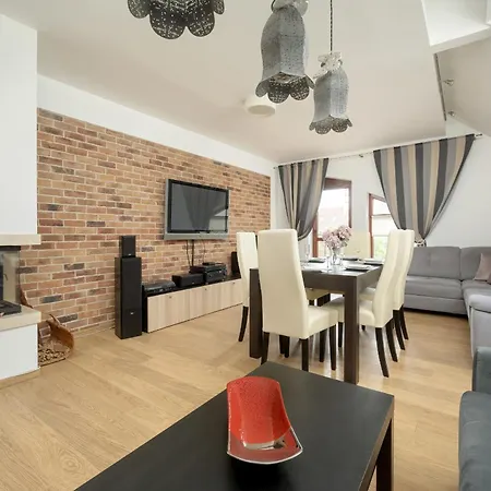 Jasny Dwupoziomowy We Wroclawiu By Renters Апартаменты