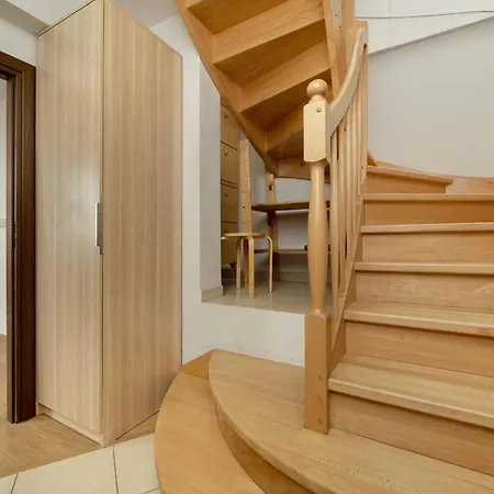 Jasny Dwupoziomowy We Wroclawiu By Renters Apartment *